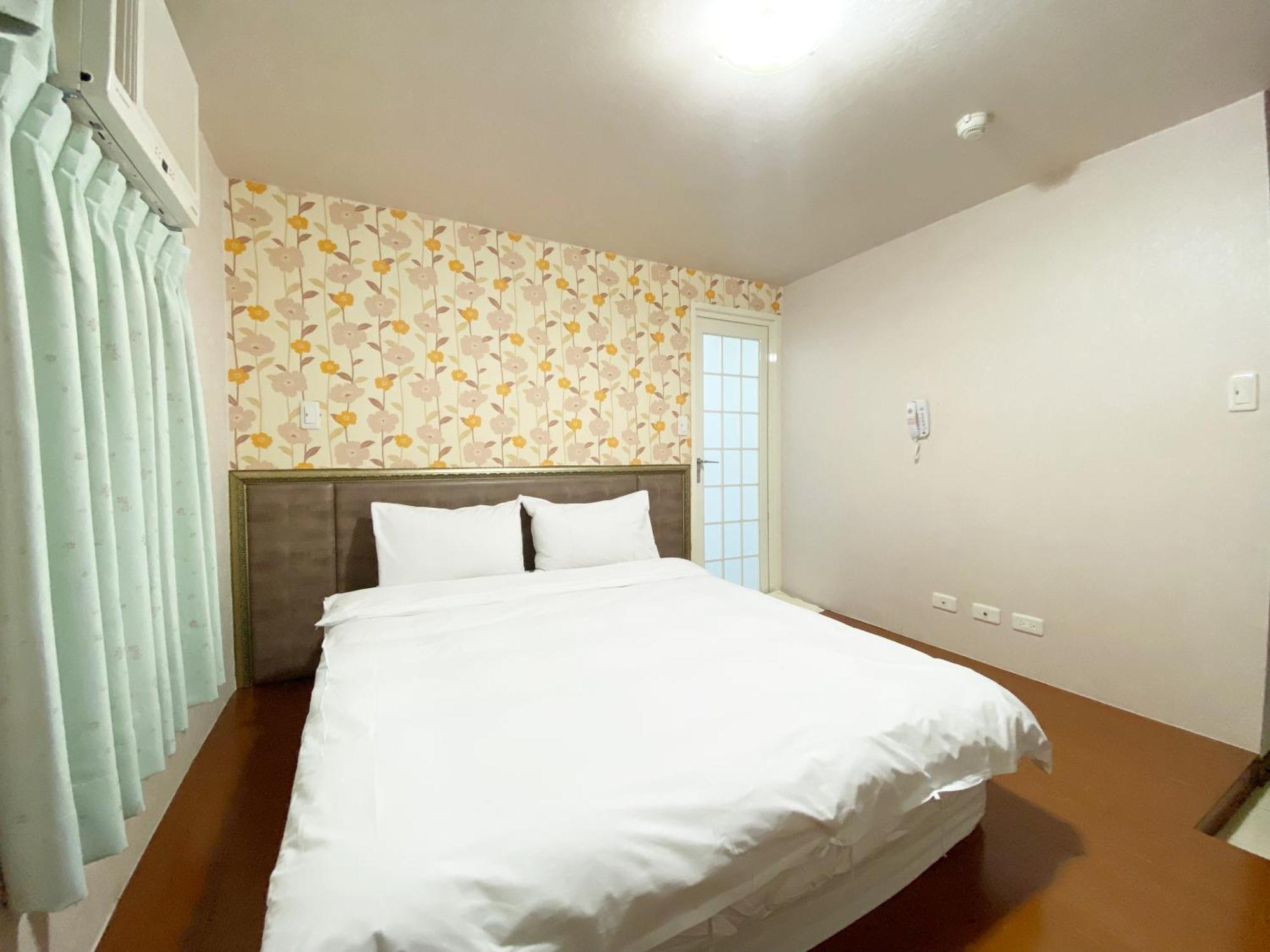 Fengjia 101 Apartment Taichung Exterior photo